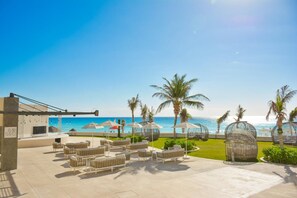 Condo superluxo | Vista para o resort