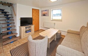 TV - Cozy home in Kummerow with sauna (Kummerow)