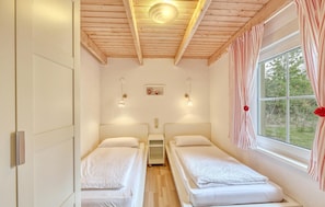 2 bedrooms
