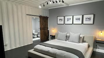 2 soverom, strykejern/-brett, reiseseng for barn og wi-fi