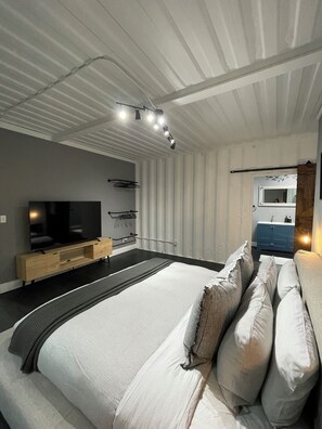 2 bedrooms, iron/ironing board, travel crib, WiFi