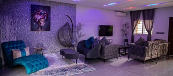 Stunning Villa with Pool in Angré a Perfect Getaway!