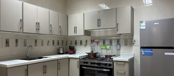 Al-Mutamarat A-17 Timeless History XZ38