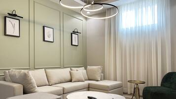 Design Apartment, 3 Bedrooms | Living area