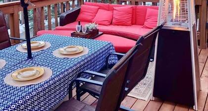 Lilac Cabin Family-Friendly with Highspeed Wi-Fi Close to Downtown Arnold