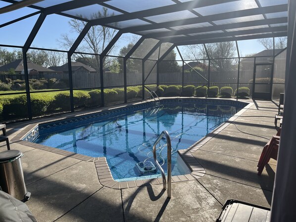 Outdoor pool, a heated pool