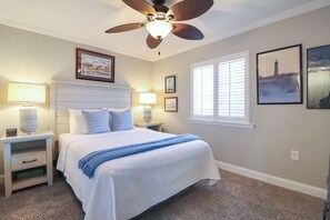 2 bedrooms, free WiFi, bed sheets - Ultimate Oceanview Condo with access to pools, tennis courts, and steps away from the Lighthouse. (Tybee Island)