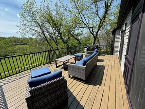 Outdoor dining - NEW LISTING: 3 Bedroom Home in The Galena Territory (Galena)