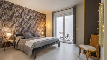 4 habitaciones, tabla de planchar con plancha, wifi y ropa de cama