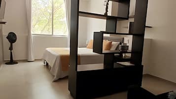 Suite | Senge med madrasser af memory foam, pengeskab på værelset