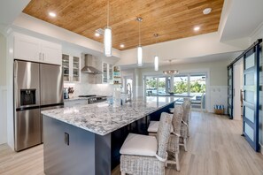 Fridge, microwave, oven, stovetop - Boat Dock - Come Sail A Bay by SeaBreeze Vacation (Holmes Beach)