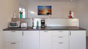 Kühlschrank, Herdplatte, Geschirrspüler