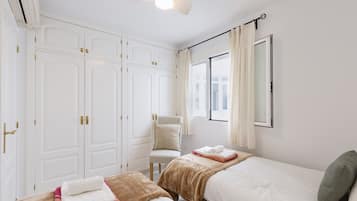 3 quartos, ferros/tábuas de passar roupa, Wi-Fi de cortesia