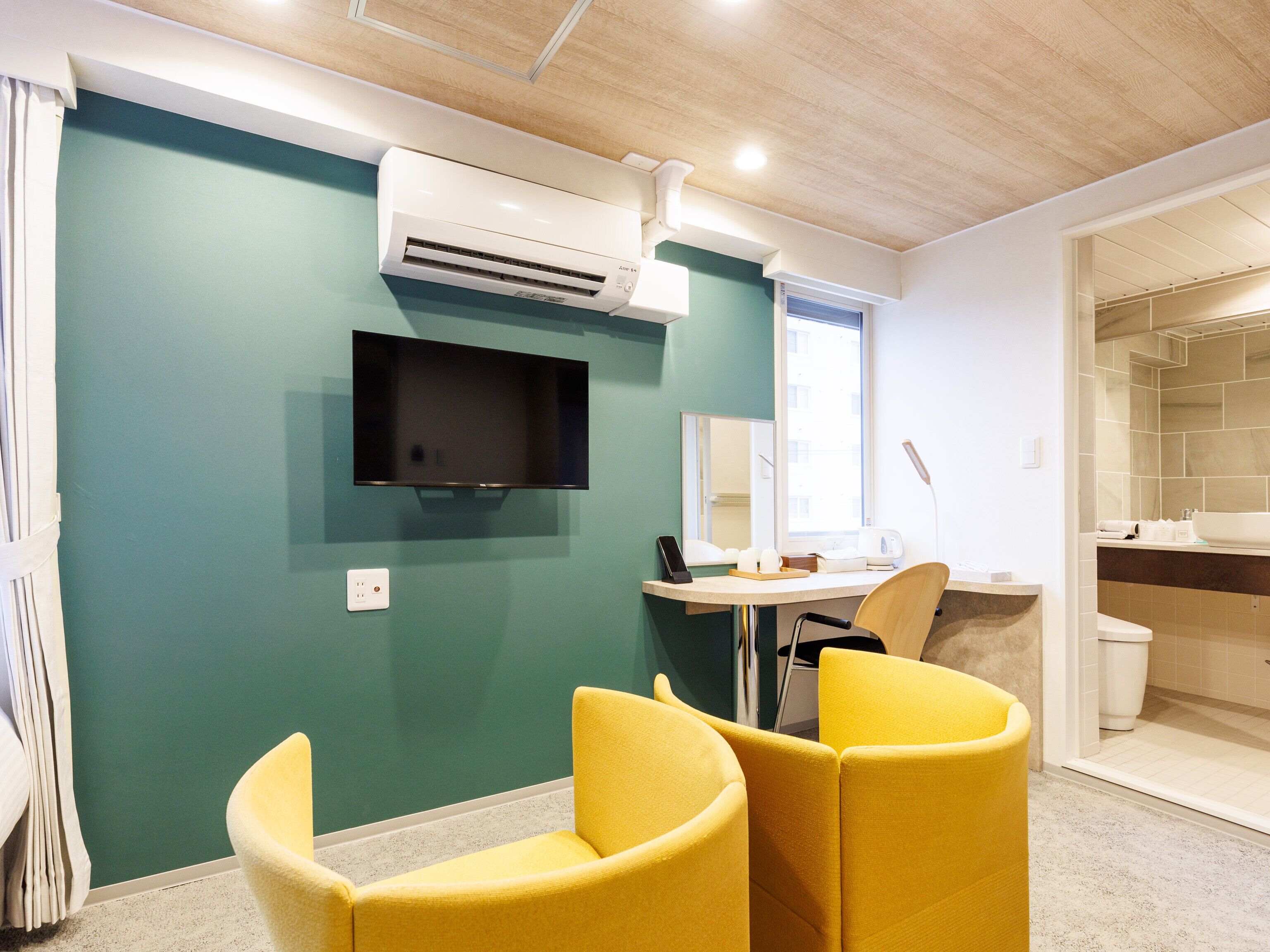 Hollywood Twin Room, Non Smoking | Free WiFi