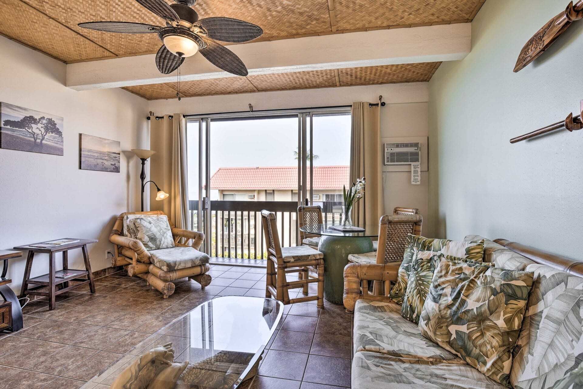 2 BR Walking Distance to Kona Village  and Spectacular Sunset into Kailua Bay 