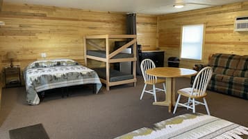 1 bedroom, bed sheets