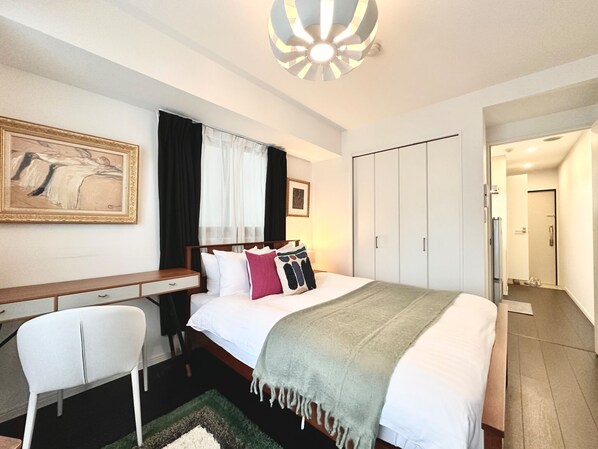 1 غرفة نوم وخدمة الإنترنت وملاءات أسرّة