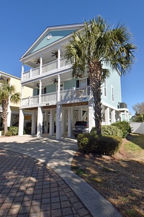 Exterior - The Blue Pearl - Walk to the Beach in Garden City (Garden City Beach)