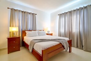 3 quartos, ferros/tábuas de passar roupa, Wi-Fi, roupa de cama
