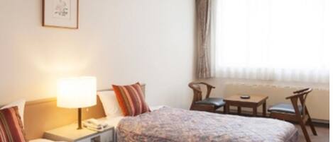 1 chambre, bureau, Wi-Fi gratuit, draps fournis