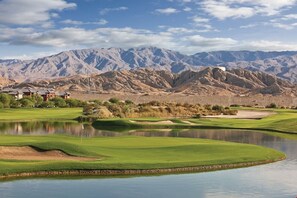 Golf - 1 BR Worldmark Indio Resort with LAZY RIVER. 10 minutes to Coachella!   (indio)