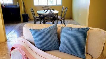 32-inch flat-screen TV with digital channels, TV