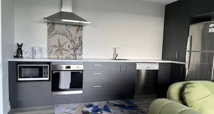 Seaview's New 2 Bedrooms House
