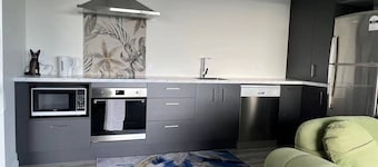 Seaview's New 2 Bedrooms House