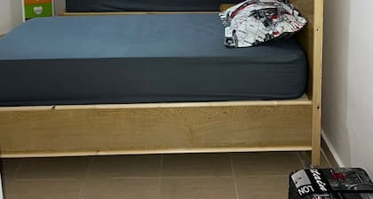 Appartement Propre et Équipé à Louer Avec un Grand Salon Marocain