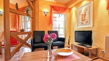 Fernseher, Stereoanlage