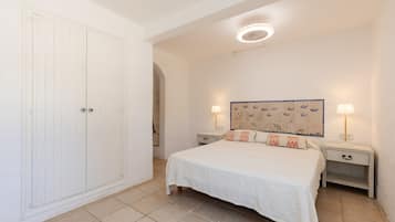 3 dormitorios, tabla de planchar con plancha, wifi gratis y ropa de cama