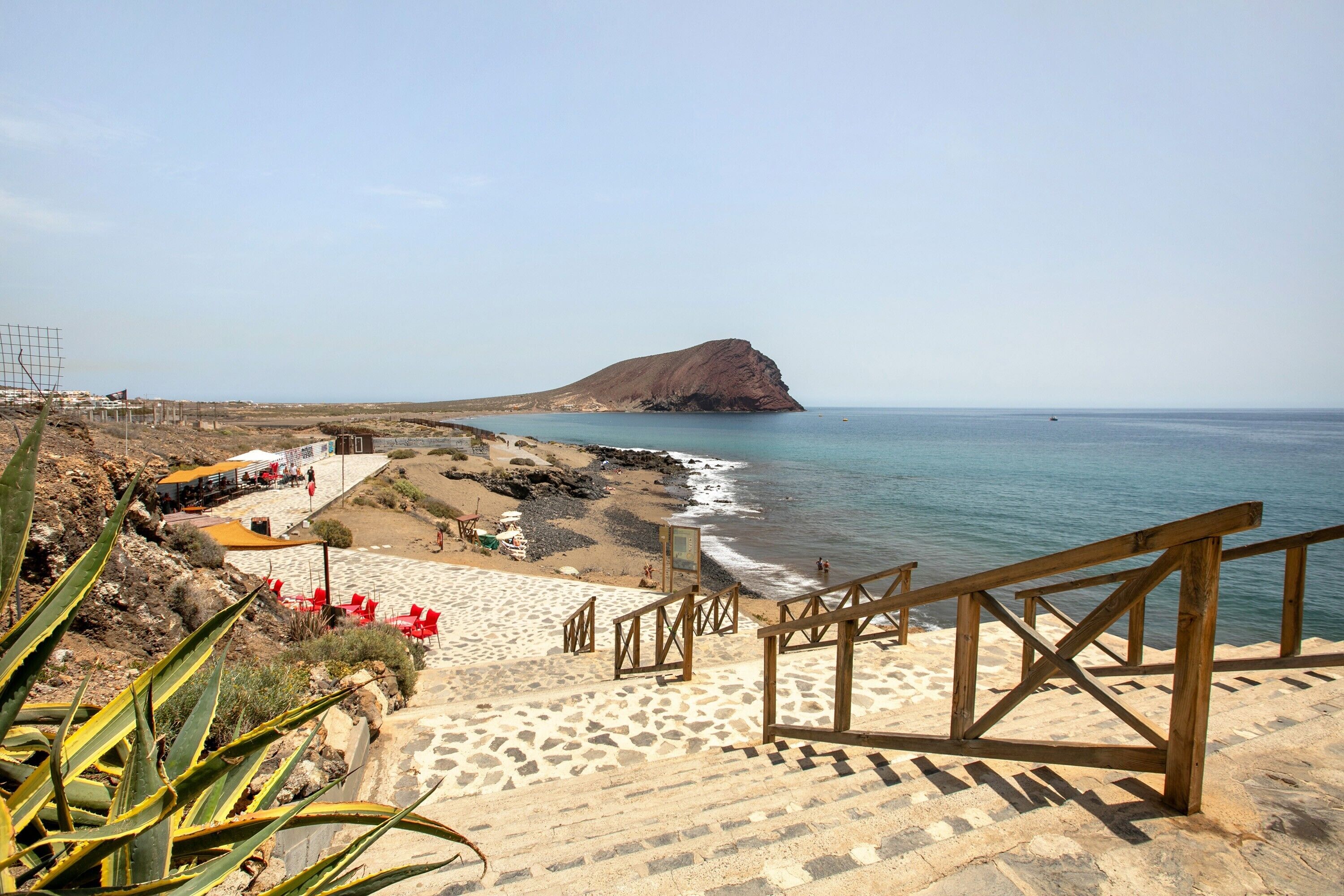 Una spiaggia nelle vicinanze