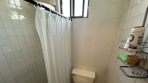 Unclassified image, 3 of 6, button - CLARA ARTIST HOUSE (Barranquilla)