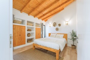 2 slaapkamers, een strijkplank/strijkijzer, gratis wifi, beddengoed