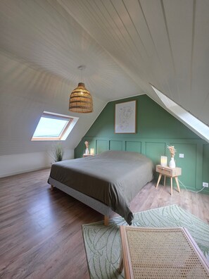 4 bedrooms, free WiFi, bed sheets