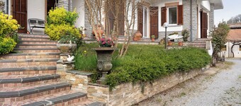 Apartment 'Casa Vacanze Nada' with Private Terrace, Wi-Fi and Air Conditioning