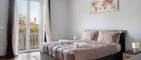 2 chambres, fer et planche Ă repasser, Wi-Fi gratuit, draps fournis