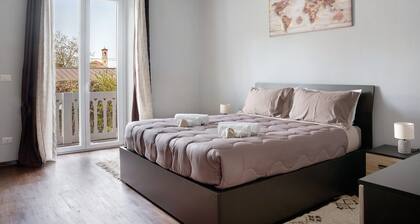 Apartment 'Casa Vacanze Nada' with Private Terrace, Wi-Fi and Air Conditioning