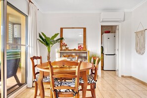 Dining - Apartment 'Denia Clemenvilla' with Shared Pool, Wi-Fi and Air Conditioning (Dénia)