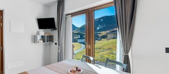 Apartment 'Val Tort' with Mountain View, Shared Garden and Wi-Fi