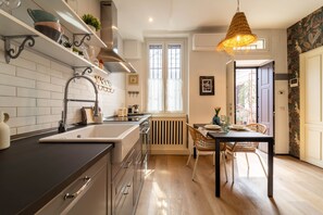 Fridge, oven, dishwasher, electric kettle