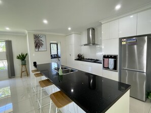 Fridge, microwave, oven, stovetop - New Pool Now Open! - Trinity Beach Haven (Trinity Beach)