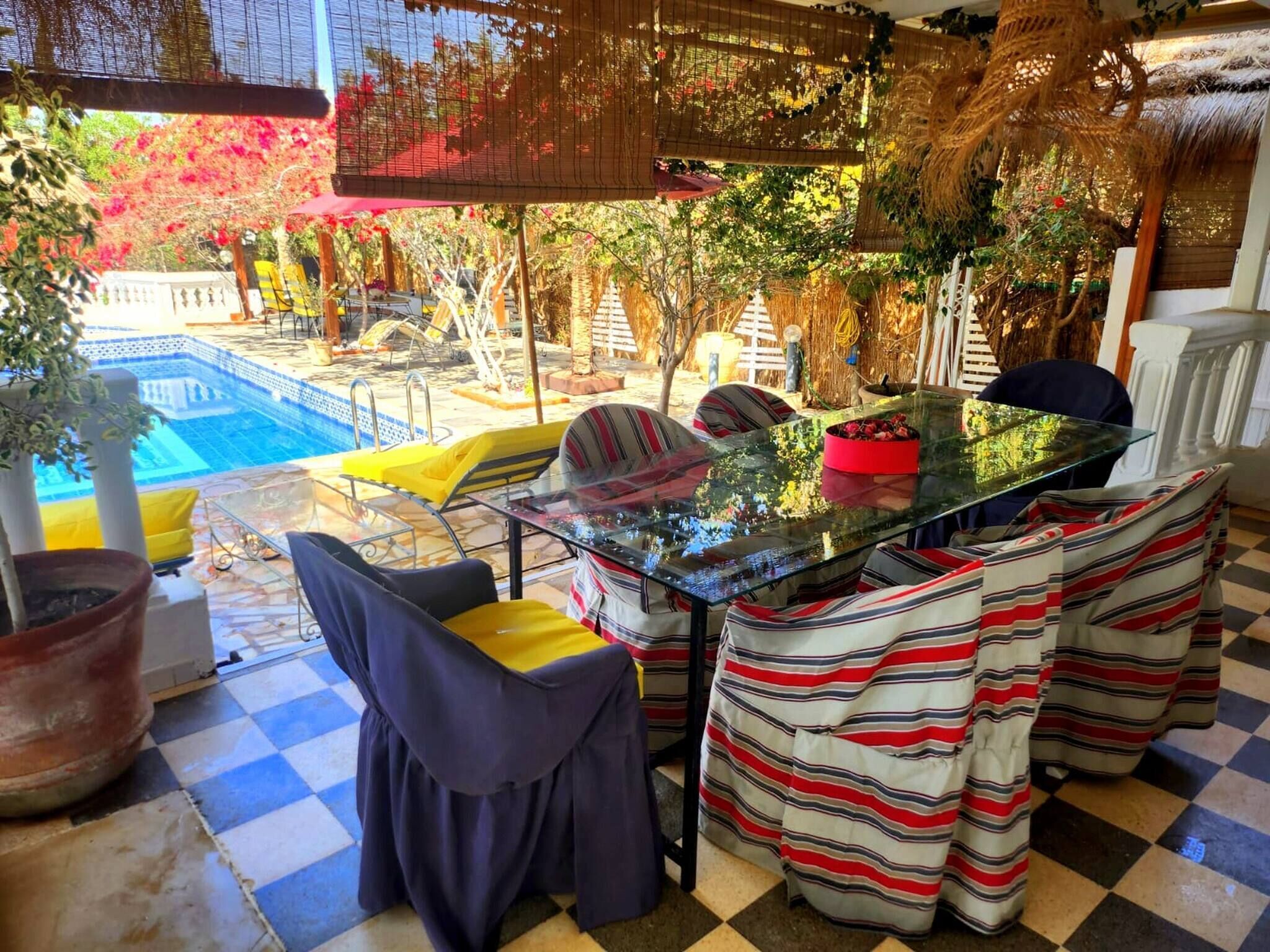 Apartment, 4 Bedrooms, Private Pool, Garden View | Dining