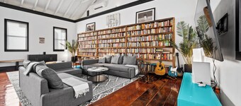 Single Night Bookings Welcome - Tropical Modern Loft - SoHo Style - Concierge