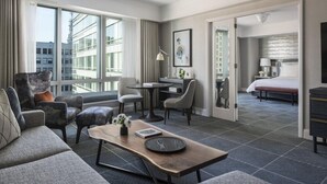 2 habitaciones, tabla de planchar con plancha, cuna de viaje y wifi 
