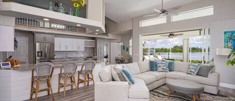 Smart TV, chimenea, mesa de ping pong