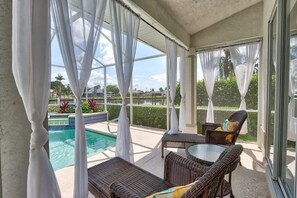 Pool - Latitude Adjustment Florida (Fort Myers)