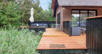 "Gunkil" - 800m from the sea by Interhome