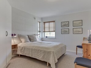 3 bedrooms, Internet