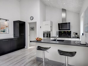 Fridge, microwave, oven, dishwasher - "Jonka" - 2km from the sea by Interhome (Blåvand)
